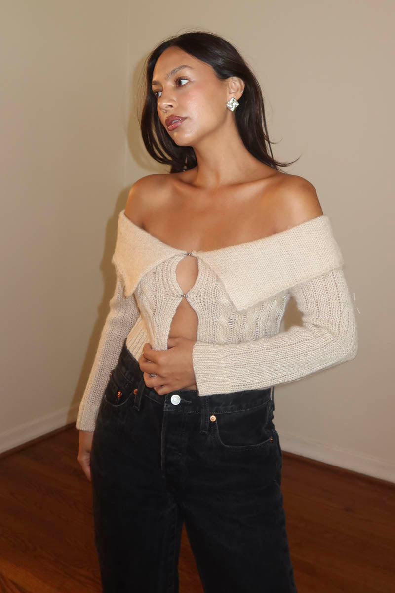 Off The Shoulder Collar Cardigan