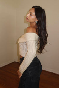 Off The Shoulder Collar Cardigan