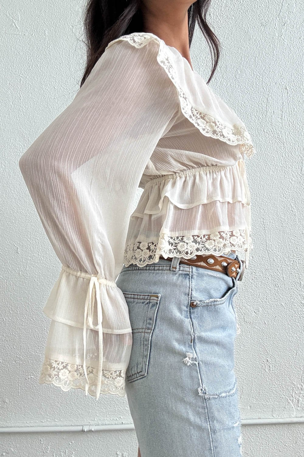 V Neck Lace Trim Ruffle Hem Blouse