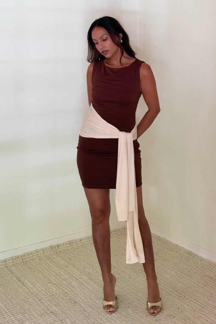 Contrast Waist Tie Bodycon Mini Dress