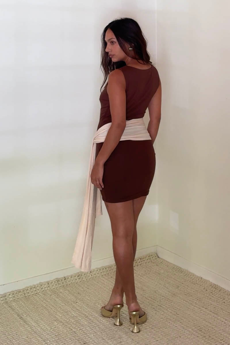 Contrast Waist Tie Bodycon Mini Dress