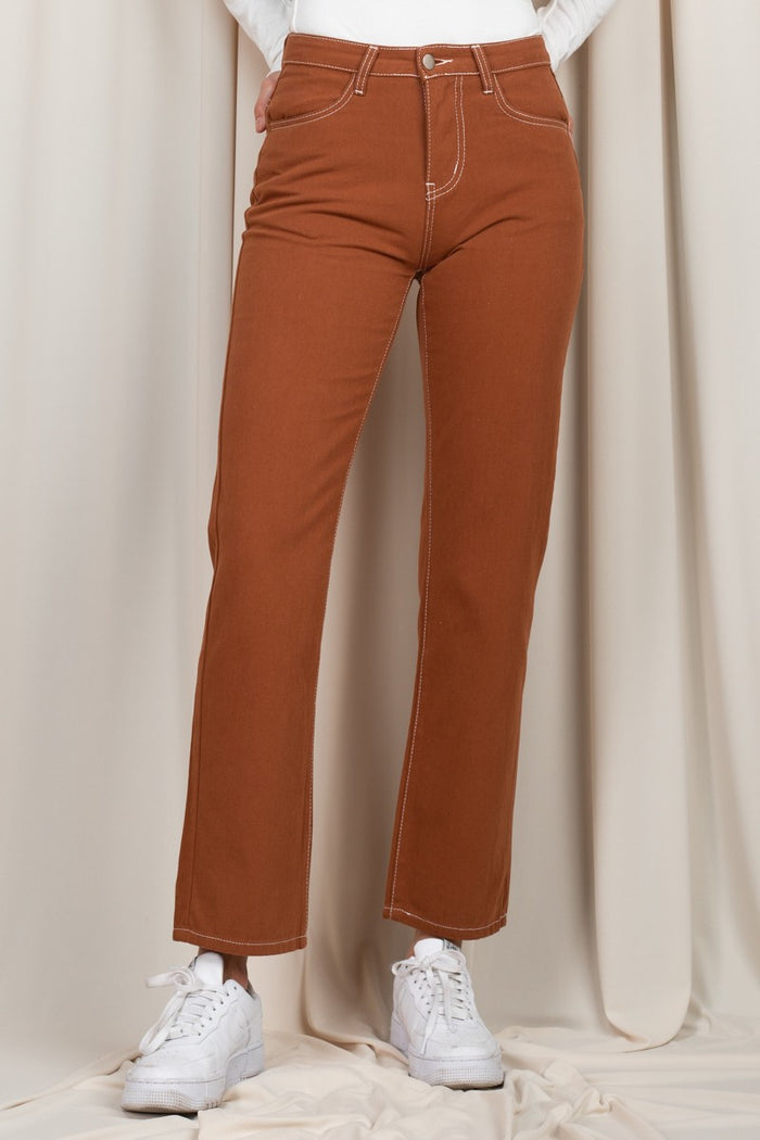 Straight Leg Jeans with Contrast White Top Stitch - TheOures