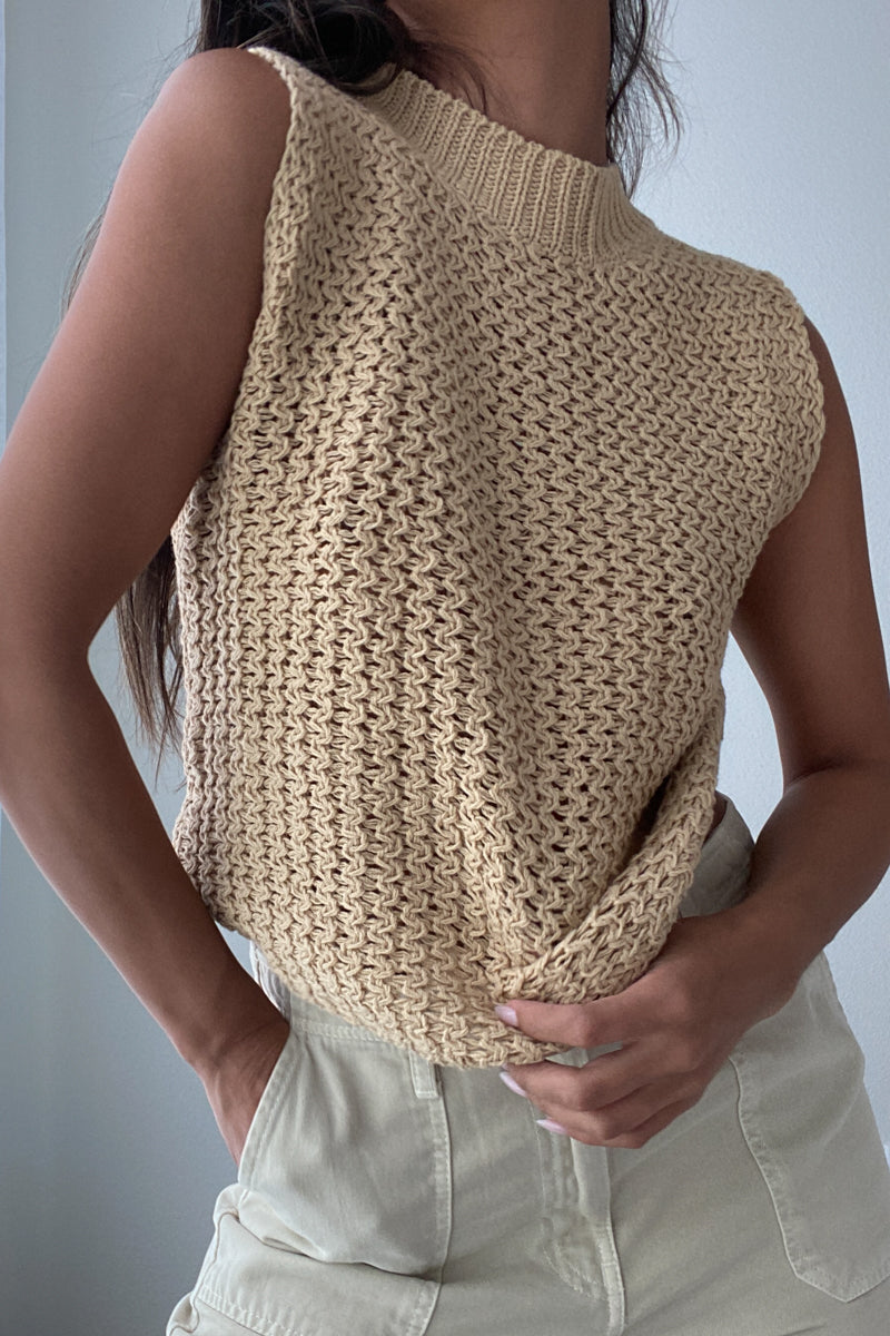 Knitted Sleeveless Top - TheOures